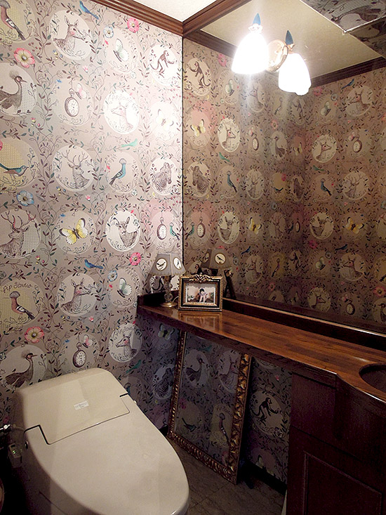 Powder Room - Eclectic Style
